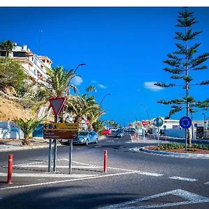 Lovely 2 Bedroom Near Las Vistas Beach Adults Only! Playa de las Americas (Tenerife)